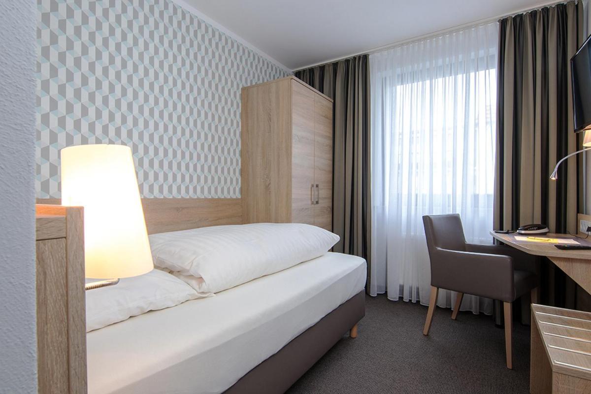 Hotel Rennschuh Γκέτινγκεν Εξωτερικό φωτογραφία